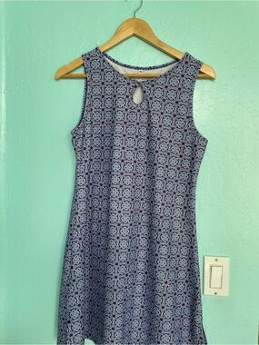 Mudd Navy Floral Geo Mini Dress with Keyhole, size Medium, pockets